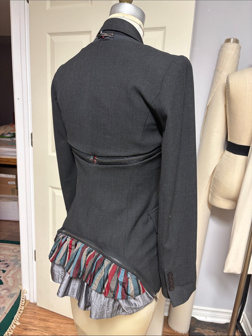 Women's Dark Gray Tailored Blazer with Decorative Hem